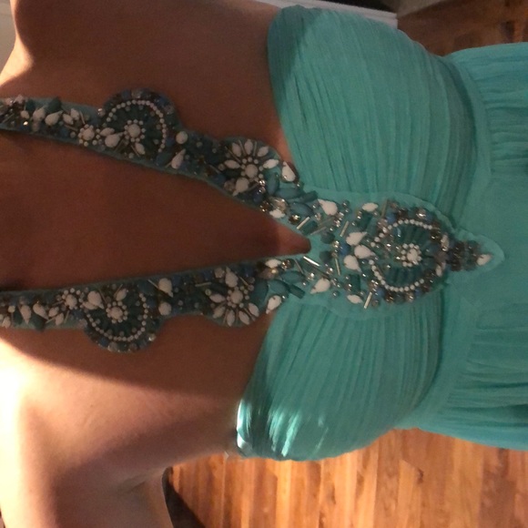 Silk dress - Picture 2 of 5